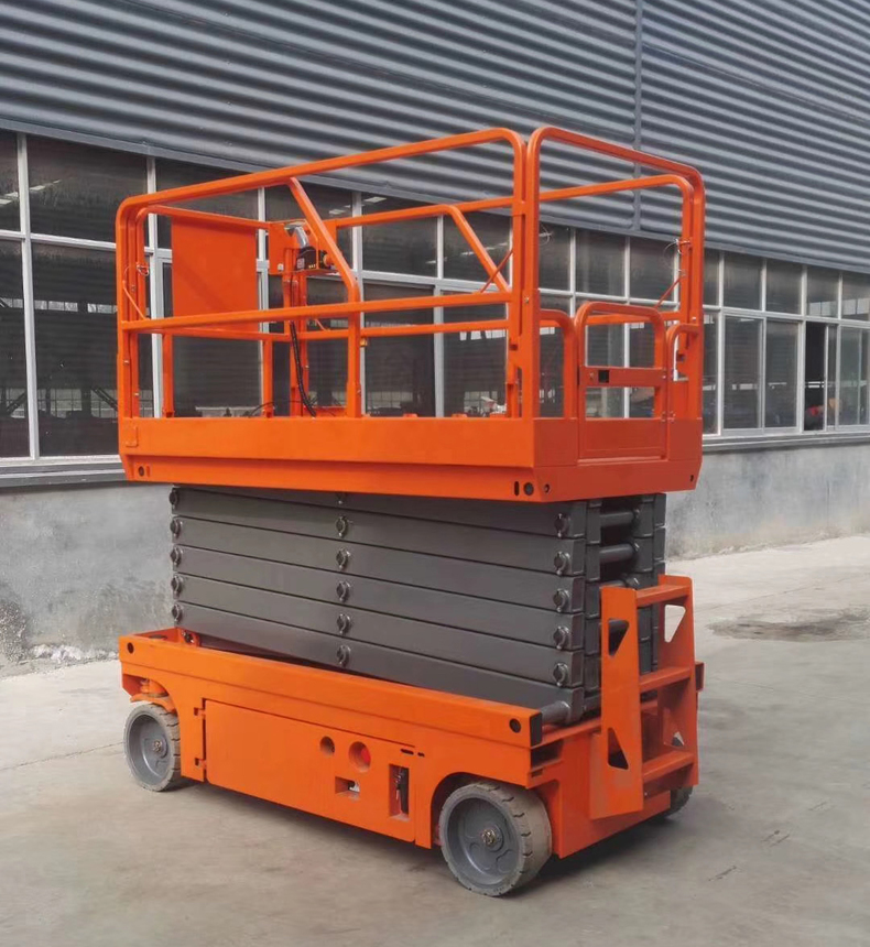 自行剪叉式升降平臺(tái)